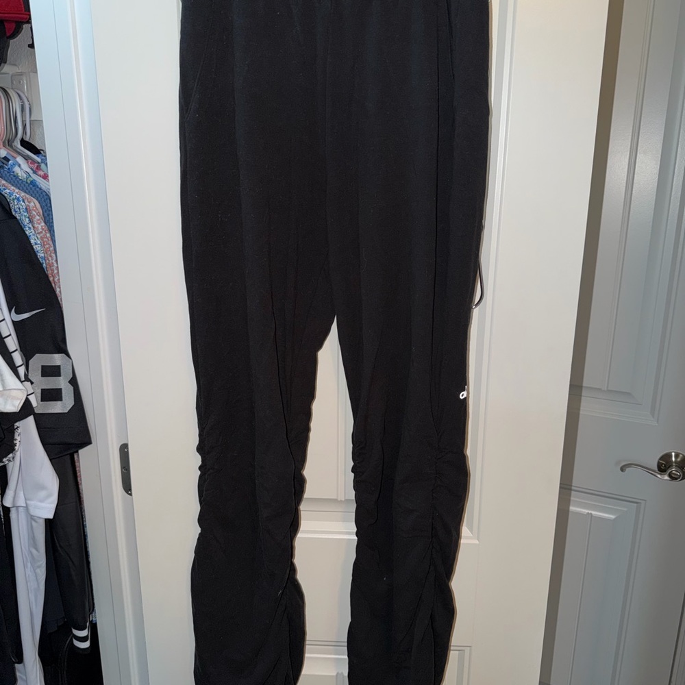 ALO Women’s Black Joggers